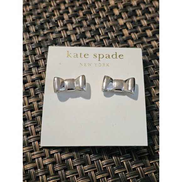 NWT Kate Spade Take a Bow Stud Earrings Silver Tone - Picture 4 of 11